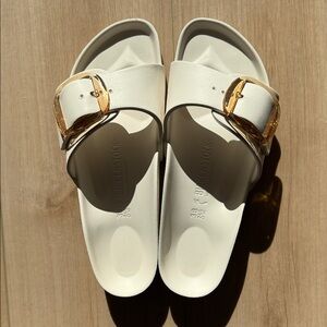 Birkenstock Madrid Big Buckle EVA sandal in the color Eggshell.